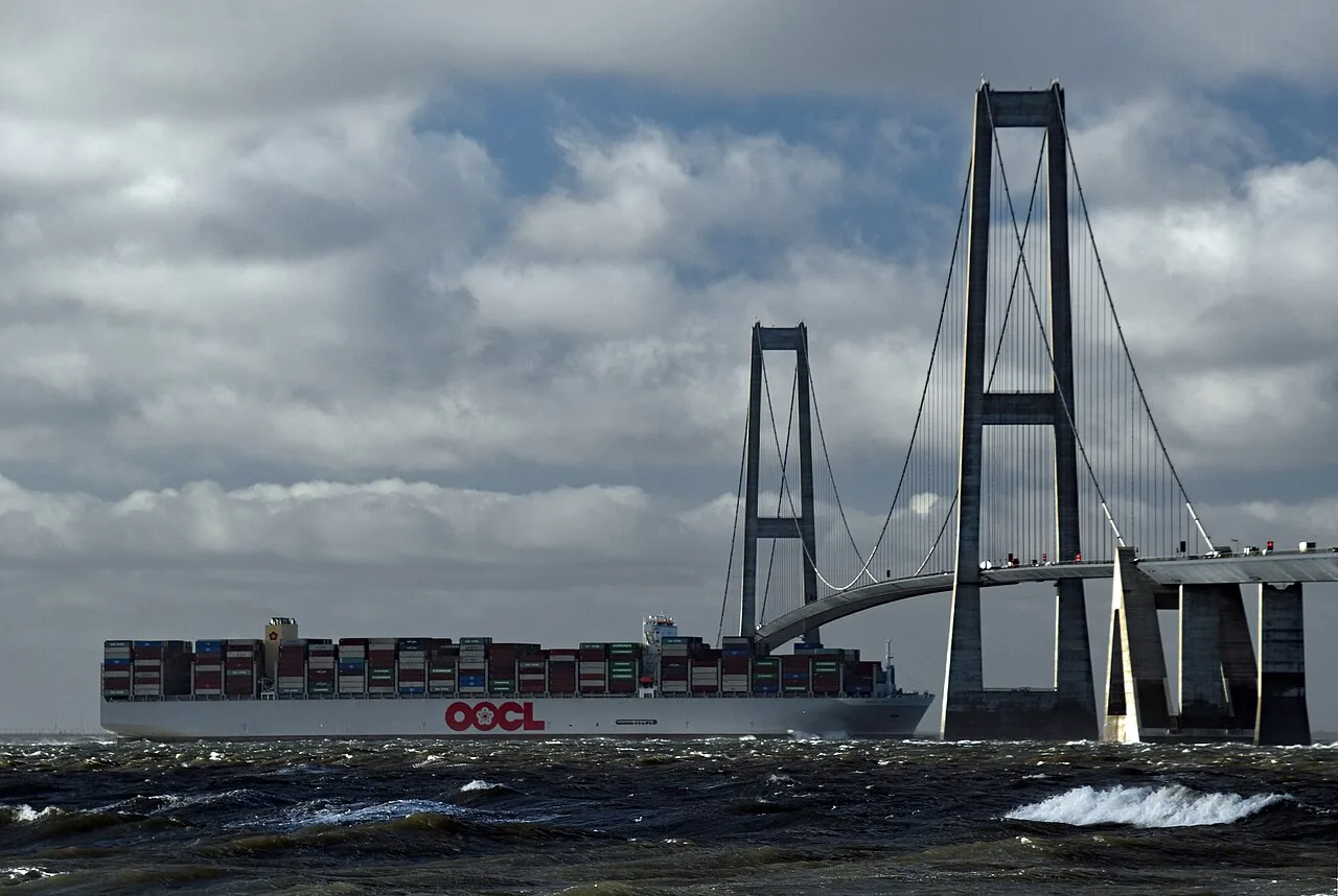 OOCL Abu Dhabi passing beneath the Great Belt Bridge.
